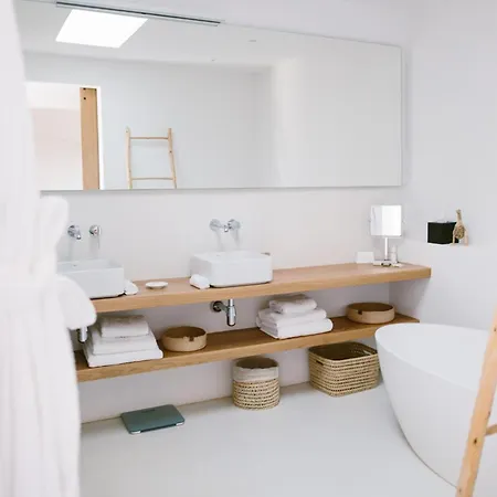 Torre Vella - Fontenille Collection