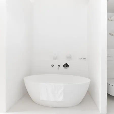 Torre Vella - Fontenille Collection 손 보우